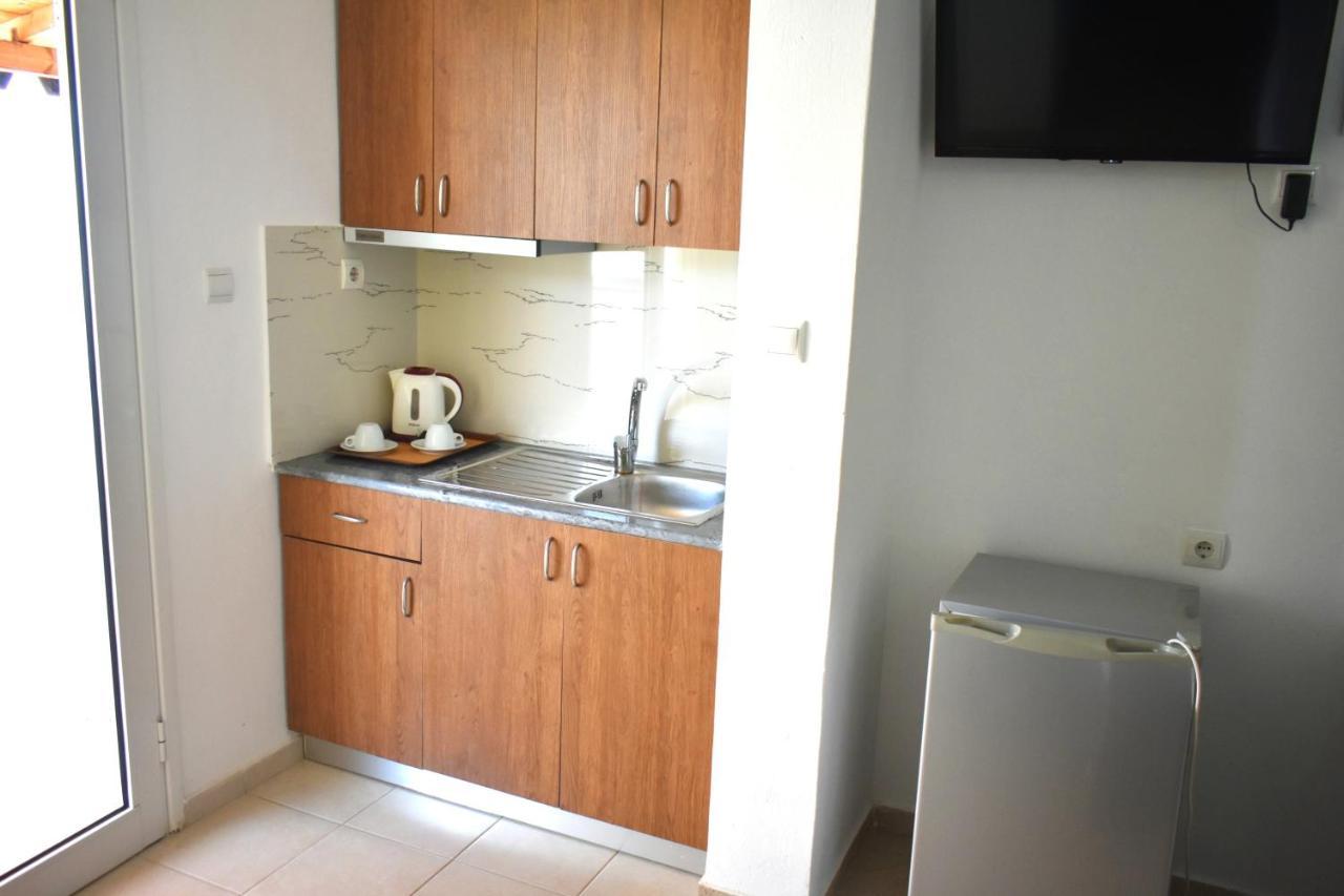 Ionio Rooms II Химар Екстериор снимка